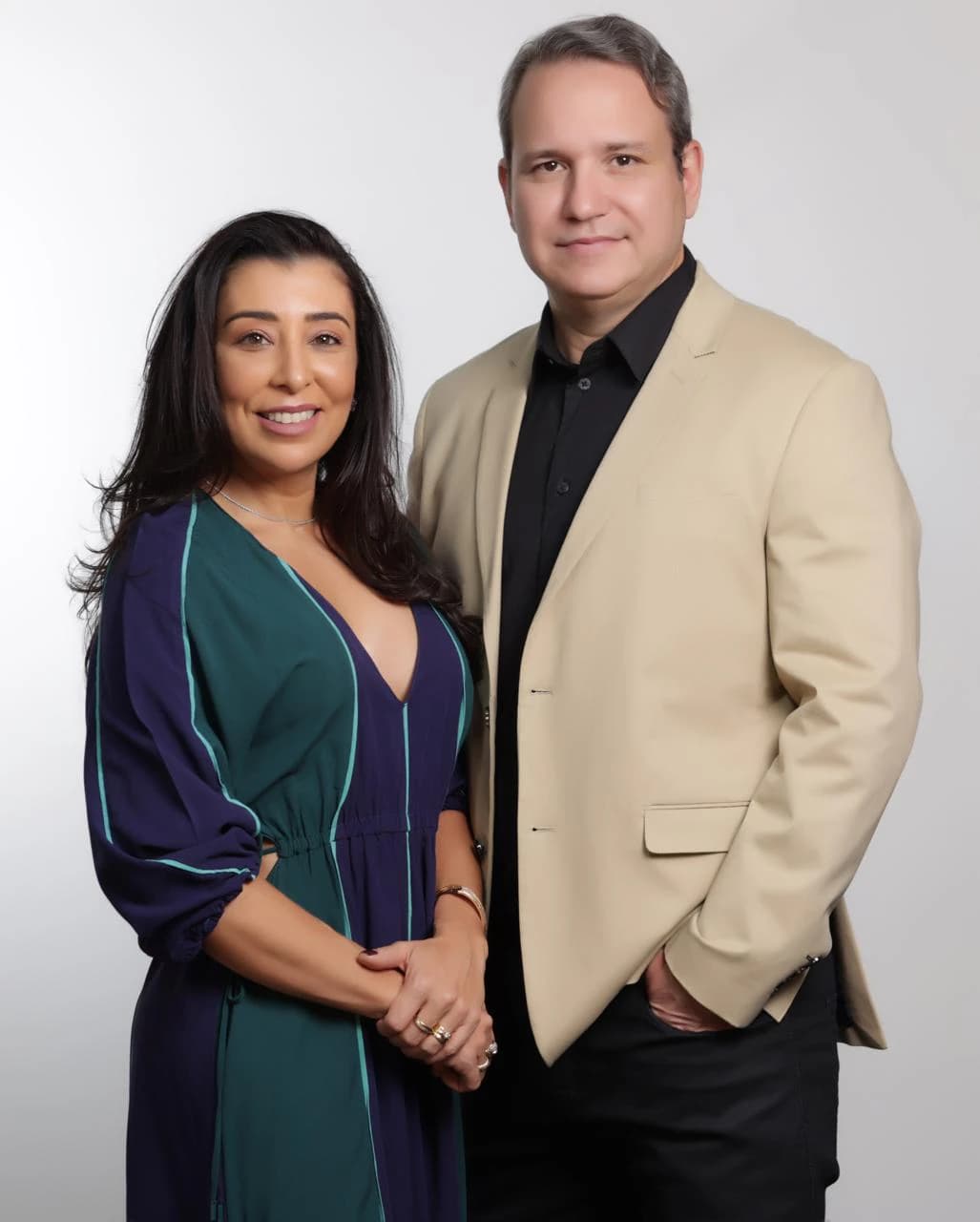 Dra. Yana Mara Brandão e Dr. Erisson Brandão em retrato institucional